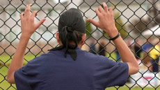 Sikhs, Muslims object to headgear ban at US amusement park