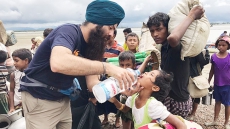 Sikh Volunteers Reach Bangladesh-Myanmar Border To Provide LANGAR To Rohingya Refugees