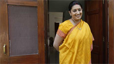 'It's Back': Keep Calm and Read Smriti Irani's New Monday Motivation Post on Instagram