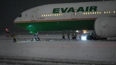 Snowstorm paralyzes B.C. south coast