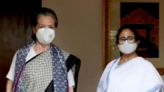 Mamata meets Sonia; discusses political situation, Pegasus