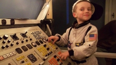 Man builds spaceship in his kid's bedroom!