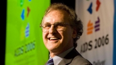 Stephen Lewis awakened Canadians to the HIV-AIDS pandemic raging in Africa: experts