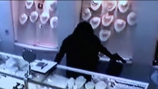 Indian store owner foils robbery in New Zealand