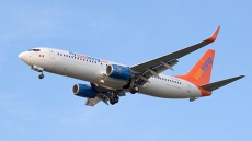 Quebecer Wants To Sue Sunwing Over 'Champagne Service' That Served Sparkling Wine