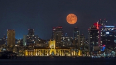 'Supermoon' No Fantastic Phenomenon But The Moon Still Fascinates