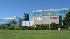 Report Says Municipalities Pay Rates For Employees Ahead Of Province