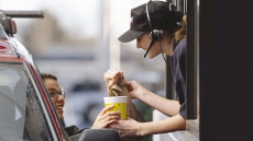 Eating 'On The Go' Could Make You Fat