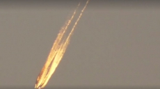 Watch: Aliens Are Coming? UFO Believers Go Crazy After Watching Tasmania Fireball Video Watch: Aliens Are Coming? UFO Believers Go Crazy After Watching Tasmania Fireball Video