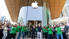 Tim Cook greets first customers as Apple debuts India retail store