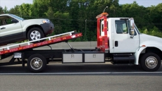 Alberta tow-truck driver forced to play action hero after truck stolen