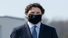 Canadians should wear masks to protect others when in public: Tam
