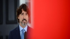 Air travellers to be checked for fevers at Canadian airports