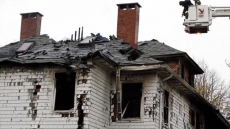 Five killed in fire near US university