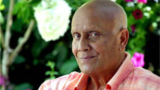 World's biggest peace torch lit for Indian spiritual guru in US