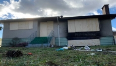 Early morning apartment fire kills Vancouver man