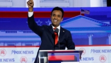 Republican presidential hopeful wants to build a wall — along the Canada-U.S. border