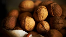 Walnuts can slow down prostate cancer growth