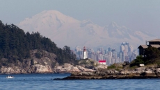 Harbour Cruises vessel ran aground off Lighthouse Park in West Vancouver
