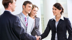 Brain judges trustworthiness of faces at first look