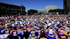 Try Some Tech Yoga This Summer To Stay Fit