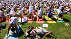 Belgium's Khan Brothers Show Eu The Yoga Way