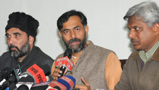 RSS trying to break AAP from within: Yogendra Yadav