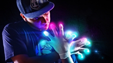 Gloving: Create magic with fingers