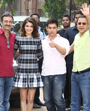 Aamir, Anushka launch 'PK' Game