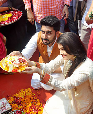 Abhishek And Aishwarya Celebrates Gudi Padwa
