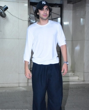  Arhaan Khan goes for a casual look at the party 