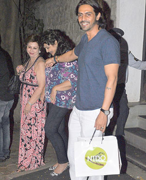 Arjun and Mehr Rampal Spotted at Nido