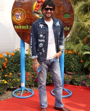  Manav Sohal keeps it cool in denim 