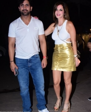Sussanne Khan shows up with boyfriend Arslan Goni