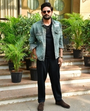 Jaideep Ahlawat of Patal Lok poses for the press 