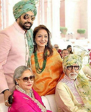 Bachchans Attends Wedding In Abu Dhabi