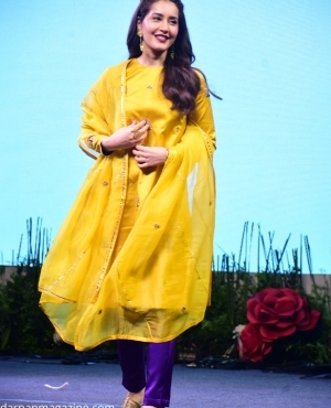 Raashii Khanna looks beautiful in yellow and purple 