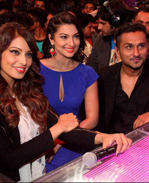 Bipasha Basu bonds with Honey Singh
