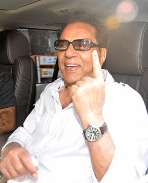 Bollywood Celebs Cast Their Vote