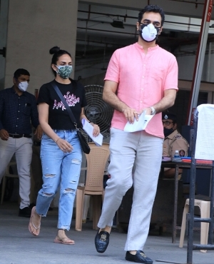 Isha Deol with hubby Bharat Takhtani