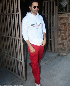 Varun Dhawan goes for sporty look while clicked by the press 