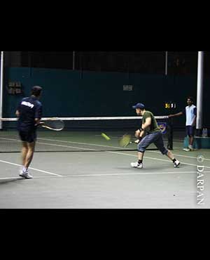 Aamir Khan Snapped Playing Tennis at Khar Gymkhana