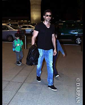 Hritik Roshan was spotted at Mumbai Airport with his son