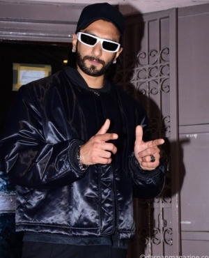 Ranveer Singh spotted outside dubbing studio in Bandra 