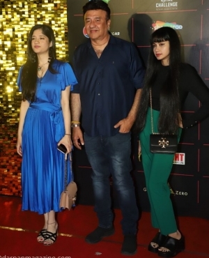 Music composer Anu Malik takes a pic with his daughters 