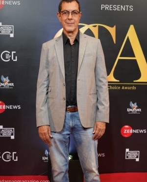 Rajat Kapoor makes a statement with his blazer and jeans 