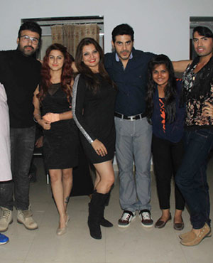 Deepshikha Nagpal Marriage Anniversary