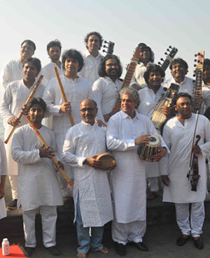 Flash Concert As Tribute To Mumbai Terror Attacks