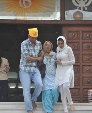 Friends Attend Pratyusha’s Prayer meet