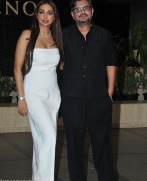 Kanika Dhillon & Himanshu Sharma's housewarming party